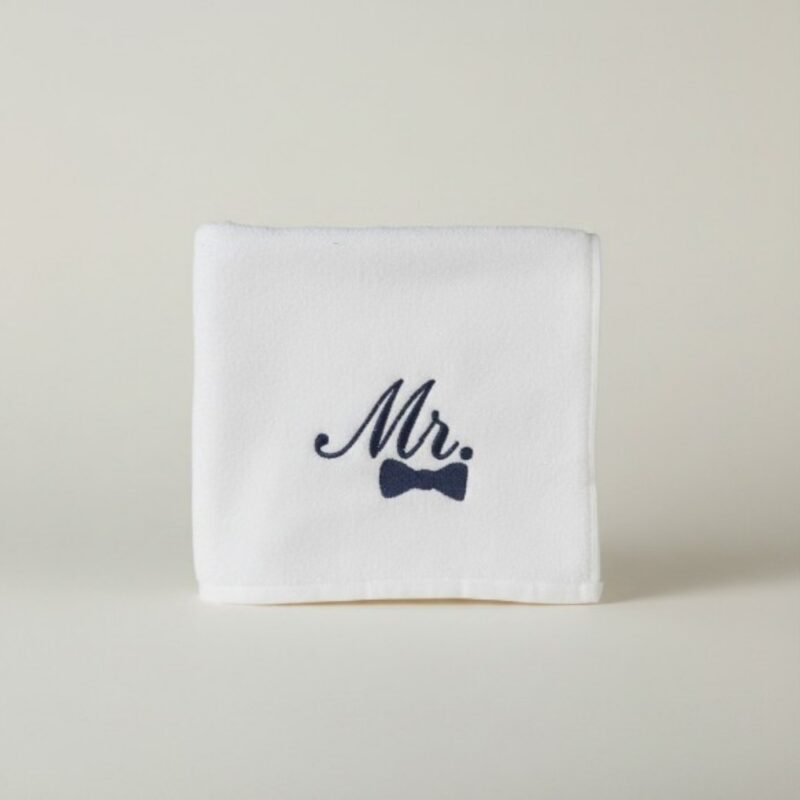 Рушник з вишивкою "Mr" містер