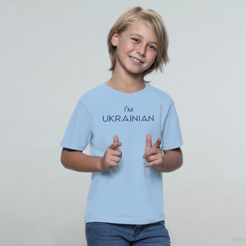 Футболка з патріотичною вишивкою "I'm UKRAINIAN" для дітей